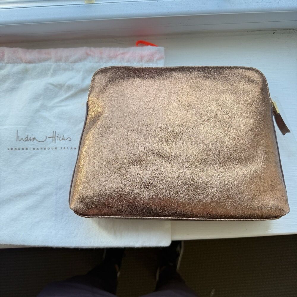 India Hicks Bronze/Gold Textured Metallic Clutch Zip New